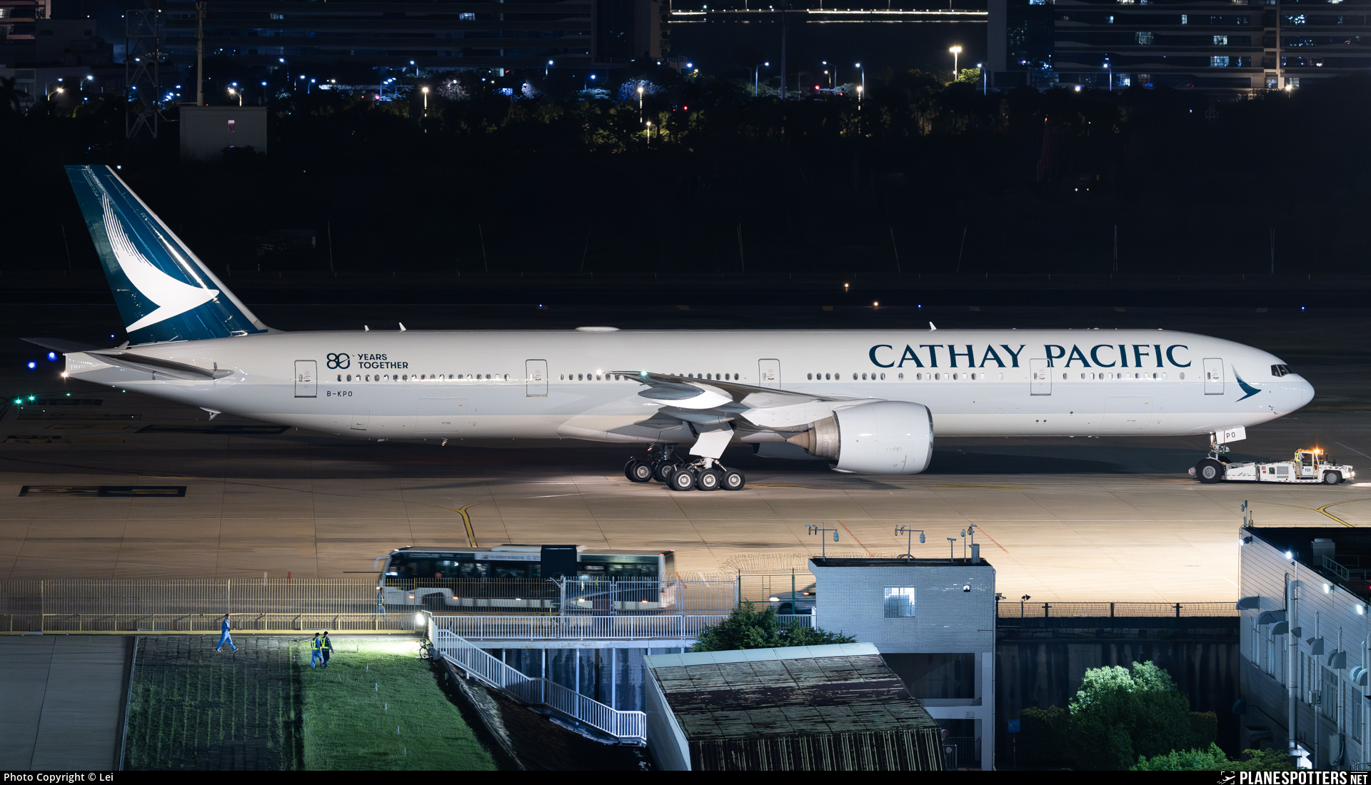 b-kpo-cathay-pacific-boeing-777-367er_PlanespottersNet_1921096_ca7e7bc010_o.jpg