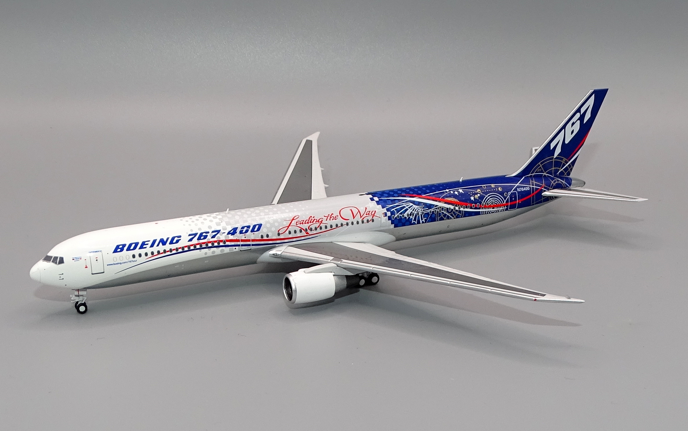 BOEING_B764_PT400-014_03.JPG