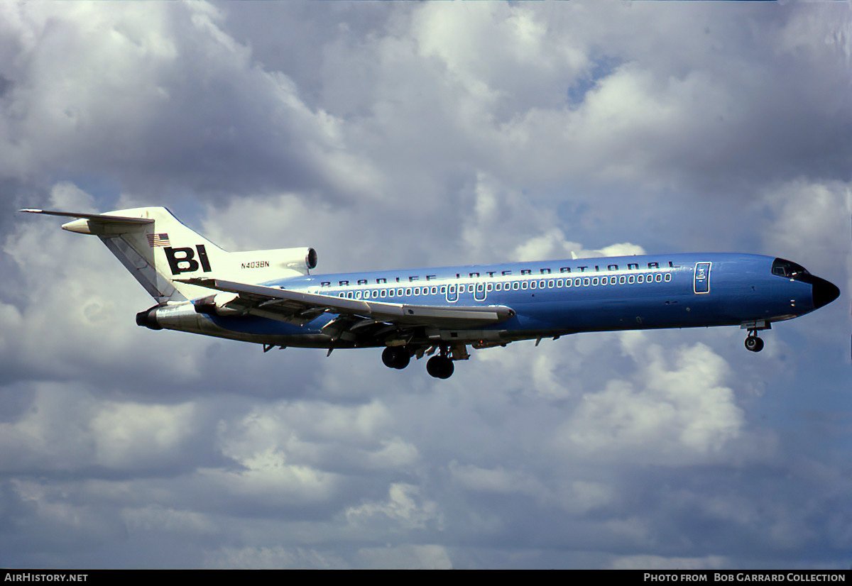 Braniff 727-200 1965 N403BN R.jpg
