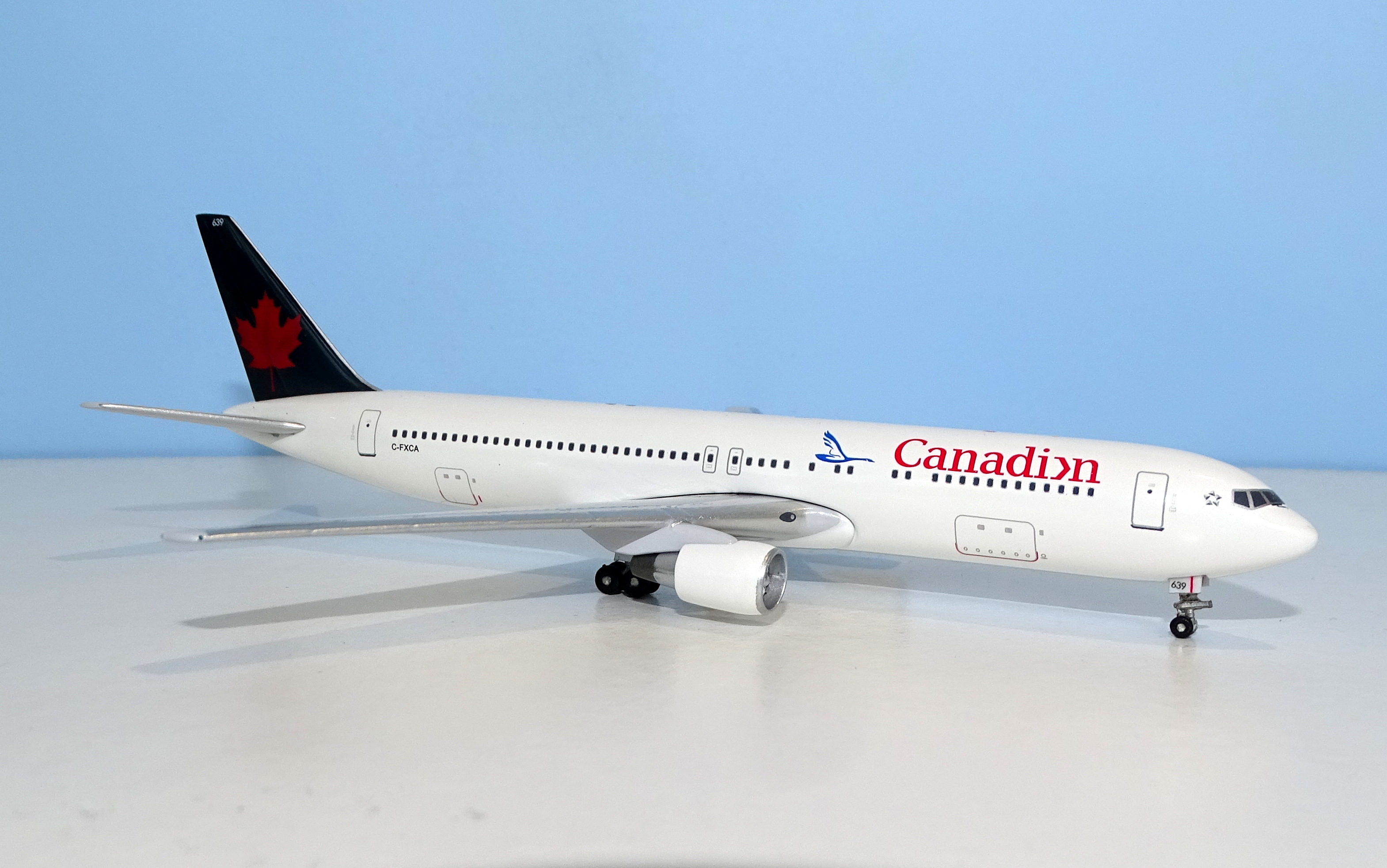 CANADIAN_B763_10.JPG