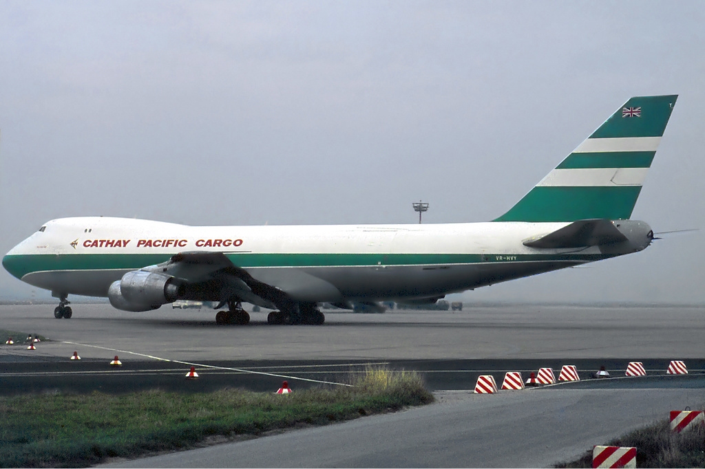 Cathay_Pacific_Cargo_Boeing_747-200F_Haafke-1.jpg