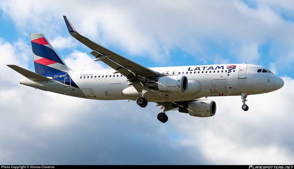 cc-bff-latam-airlines-chile-airbus-a320-214-wl_PlanespottersNet_1537166_43924aca9c_o.jpg