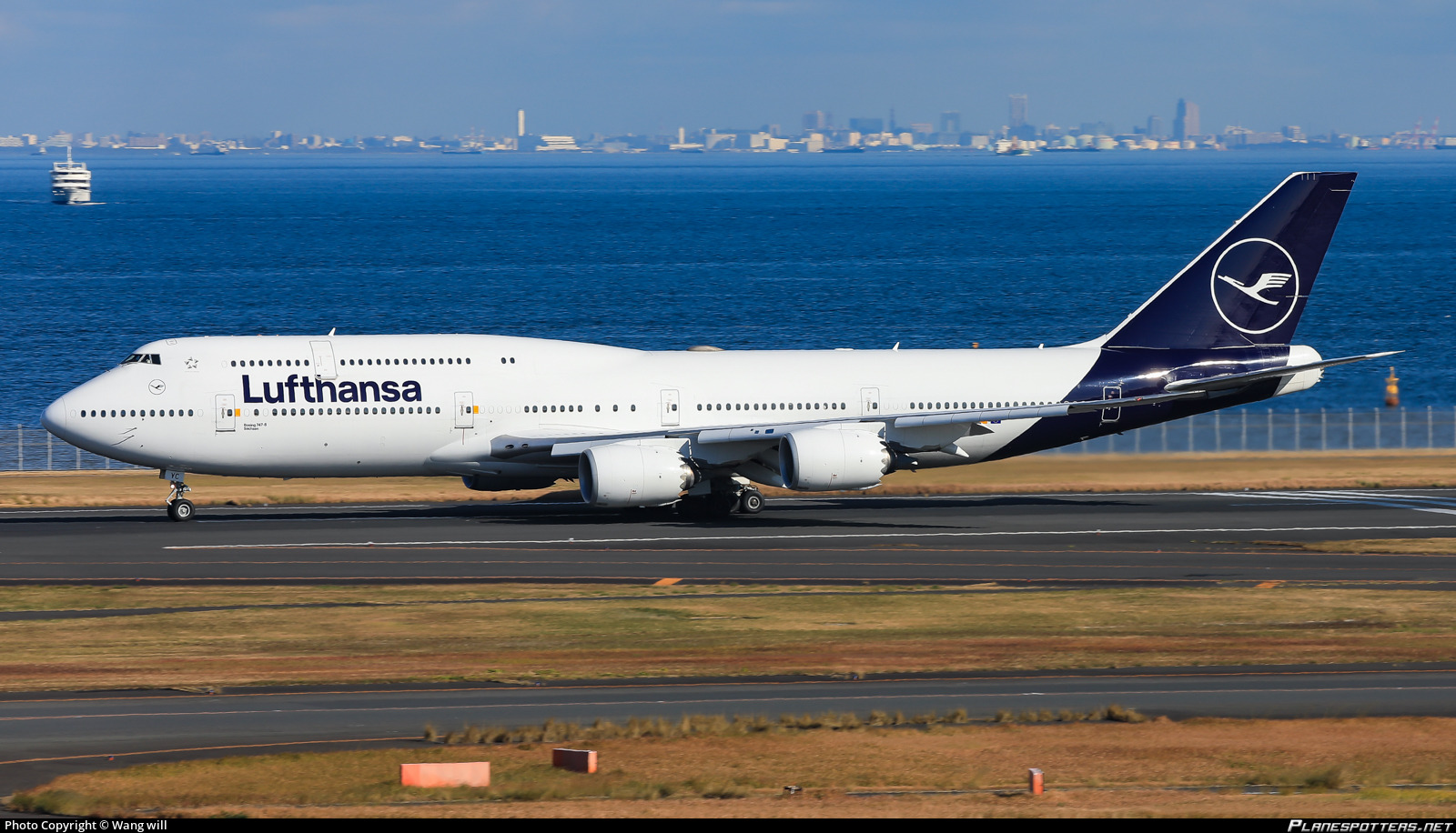 d-abyc-lufthansa-boeing-747-830_PlanespottersNet_1584513_31c7564dac_o.jpg