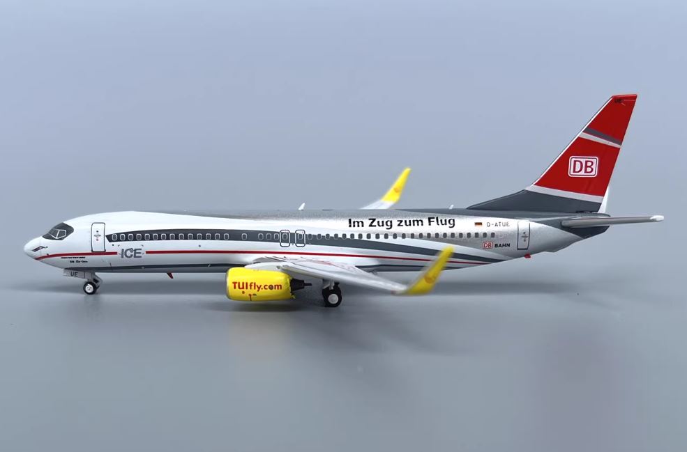 D-ATUE_03.JPG