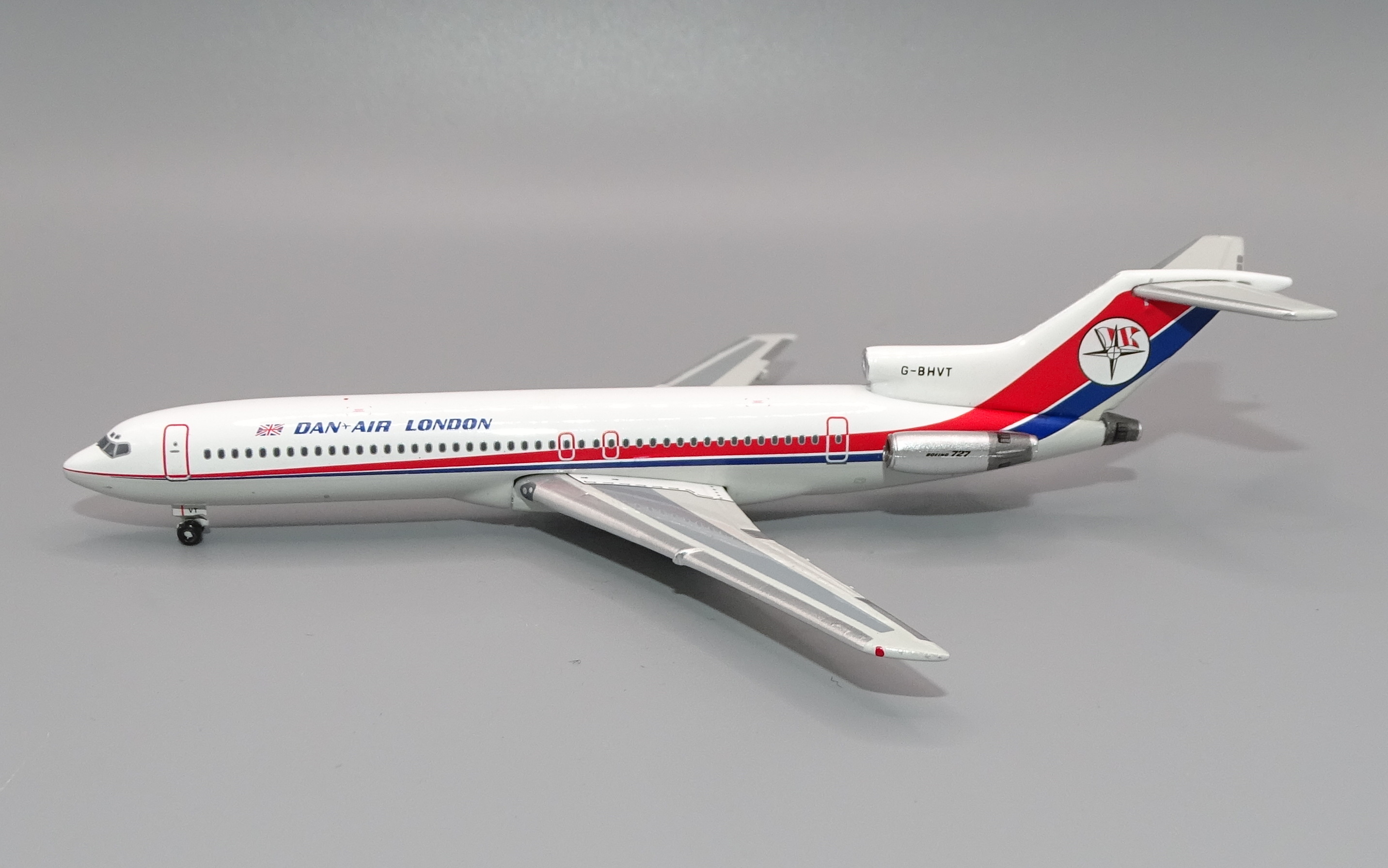 DANAIR_B722_G-BHVT_03.JPG