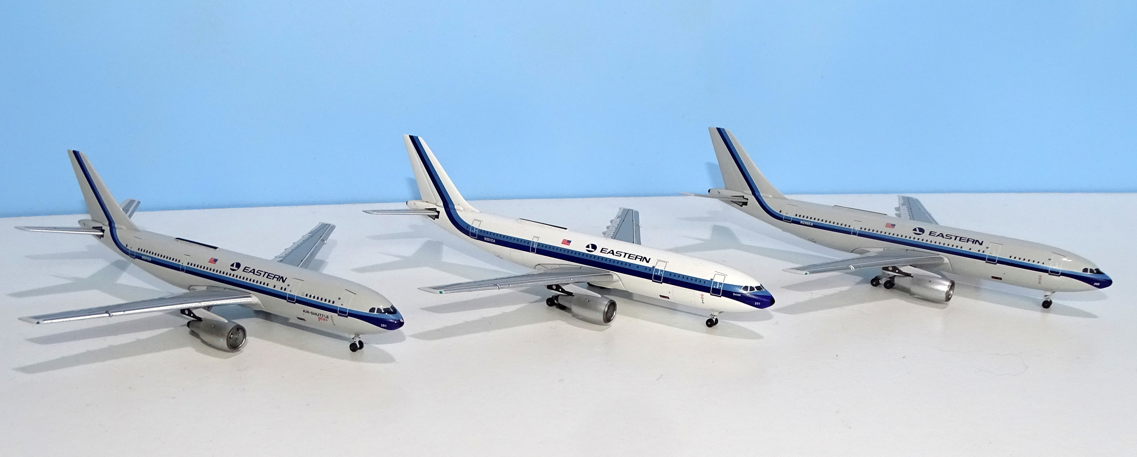 EA_A300_TRIO_04.JPG