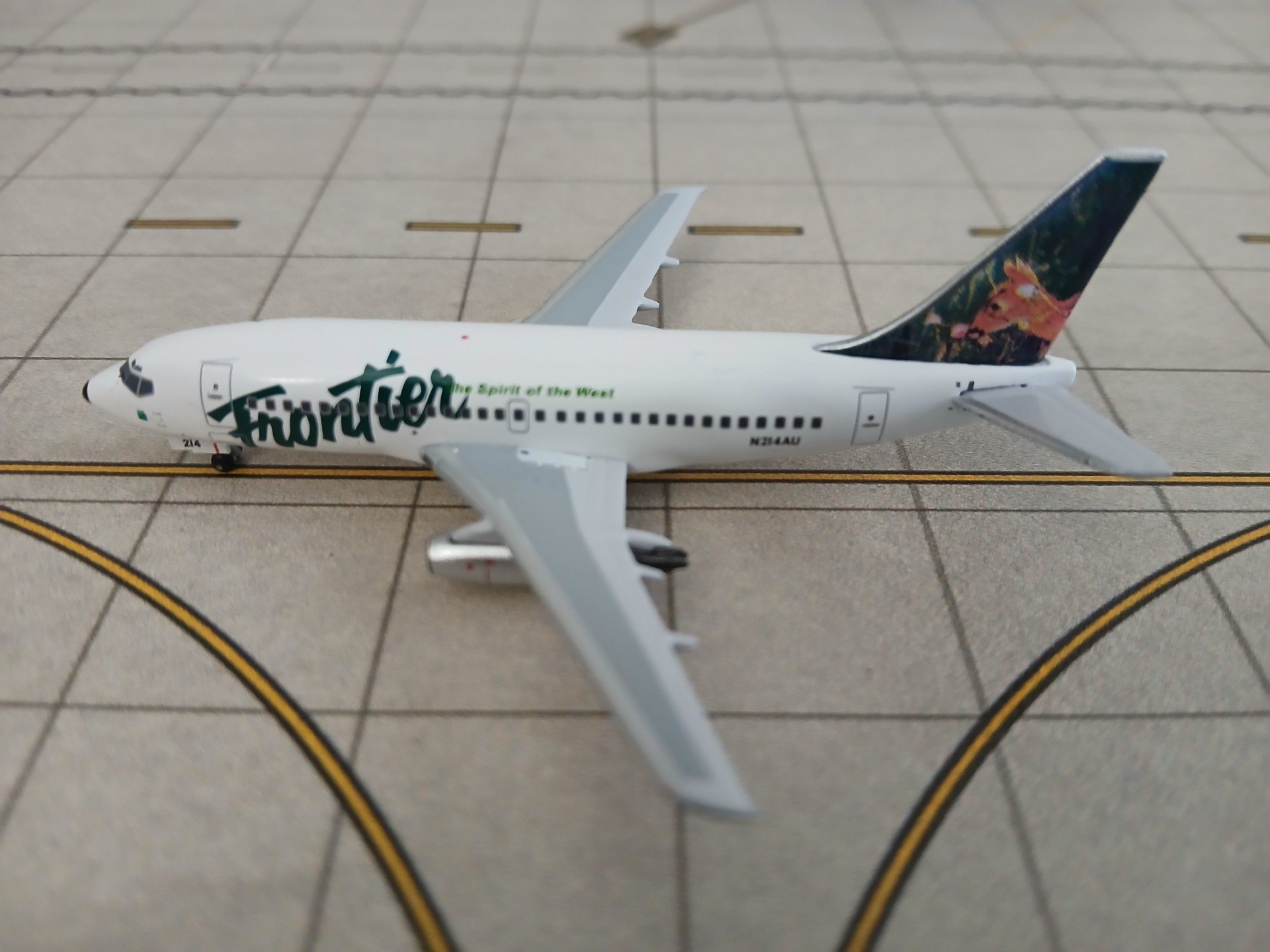 Frontier 737-201 N214AU L IND.jpeg