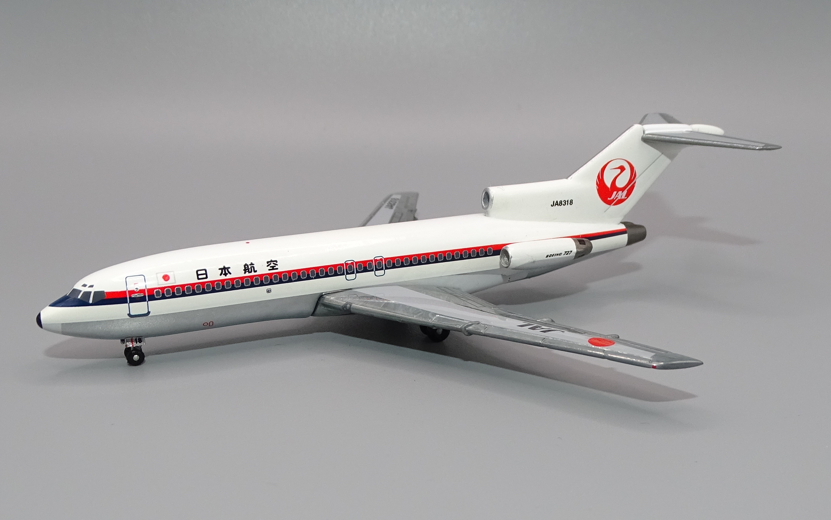 JAL_B721_JA8318_02.JPG