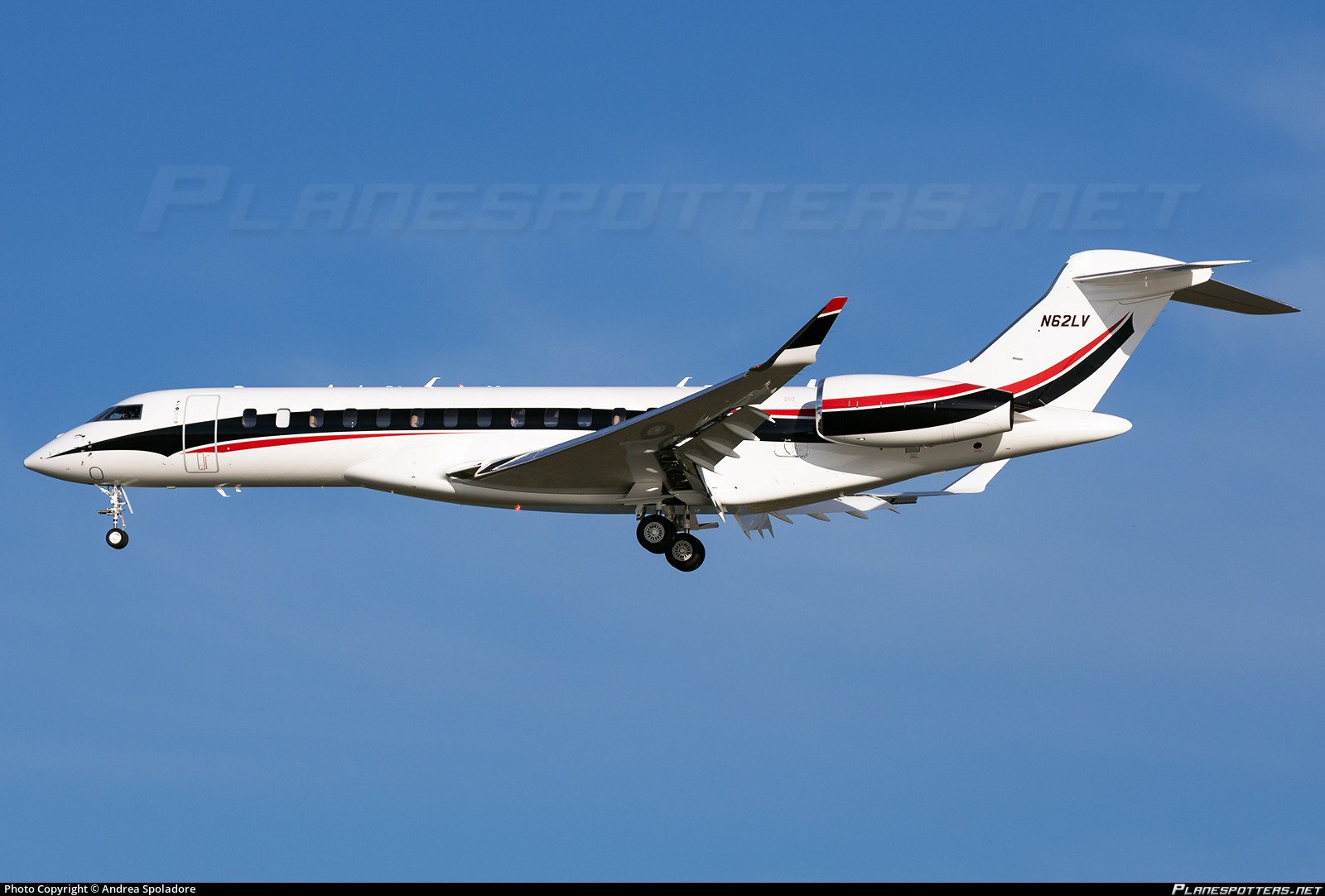 n62lv-arthur-m-blank-family-foundation-bombardier-global-7500-bd-700-2a12_PlanespottersNet_128...jpg