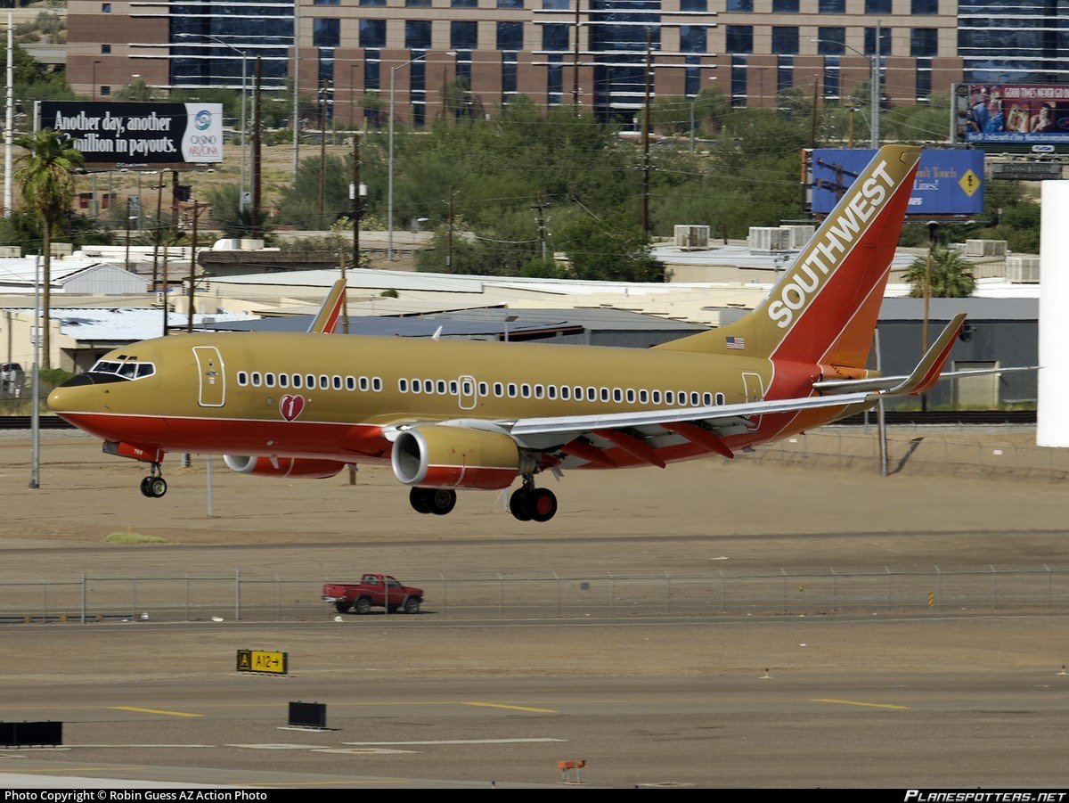 n769sw-southwest-airlines-boeing-737-7h4-wl_PlanespottersNet_008113_8450c4b23c_o.jpg