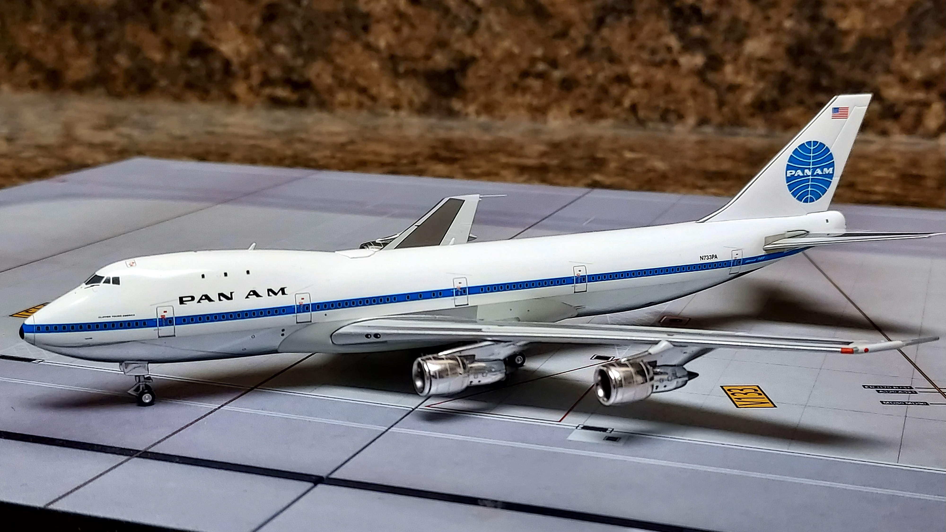 PAA 747.jpg