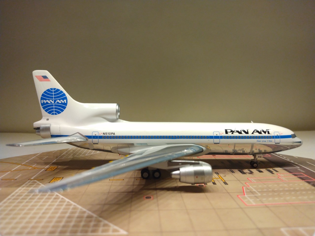 Pan Am L-1011-500 N510PA R.jpg