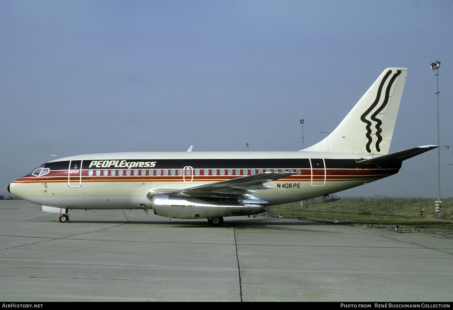 PeoplExpress 737-130 N408PE L.jpg