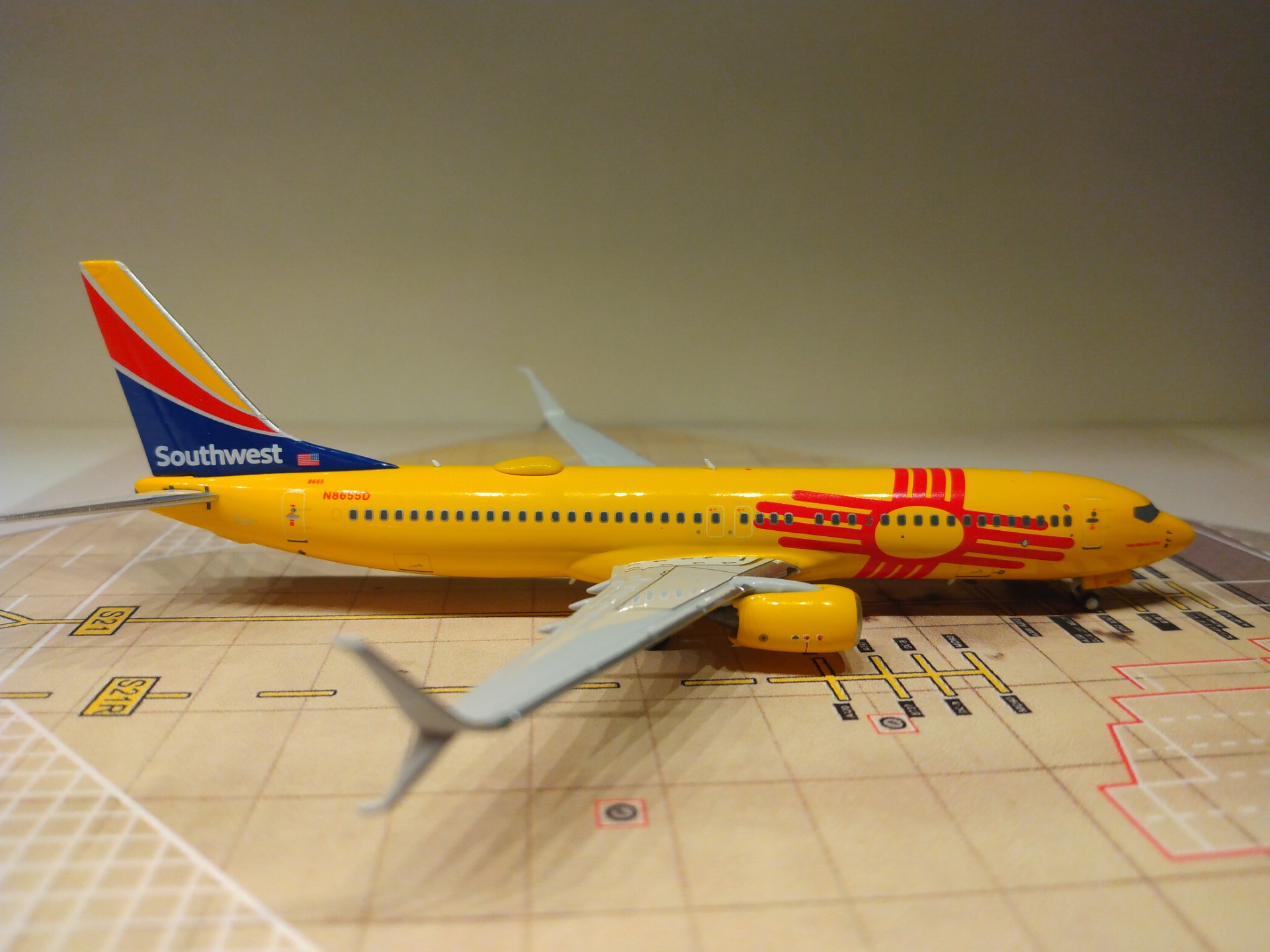 Southwest 737-8H4WL N8655D R.jpg