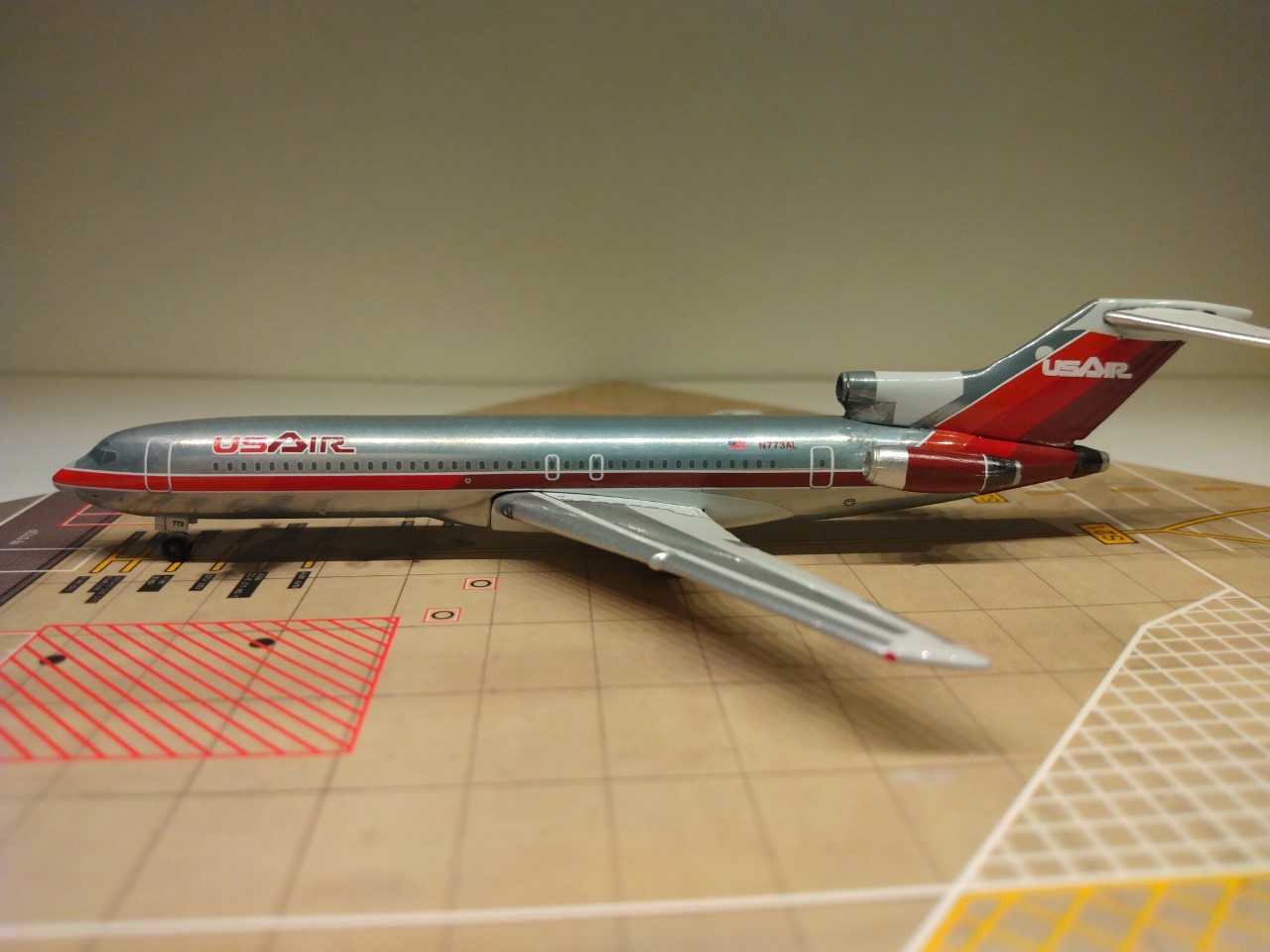 USAir B727-200 N773AL L.jpg