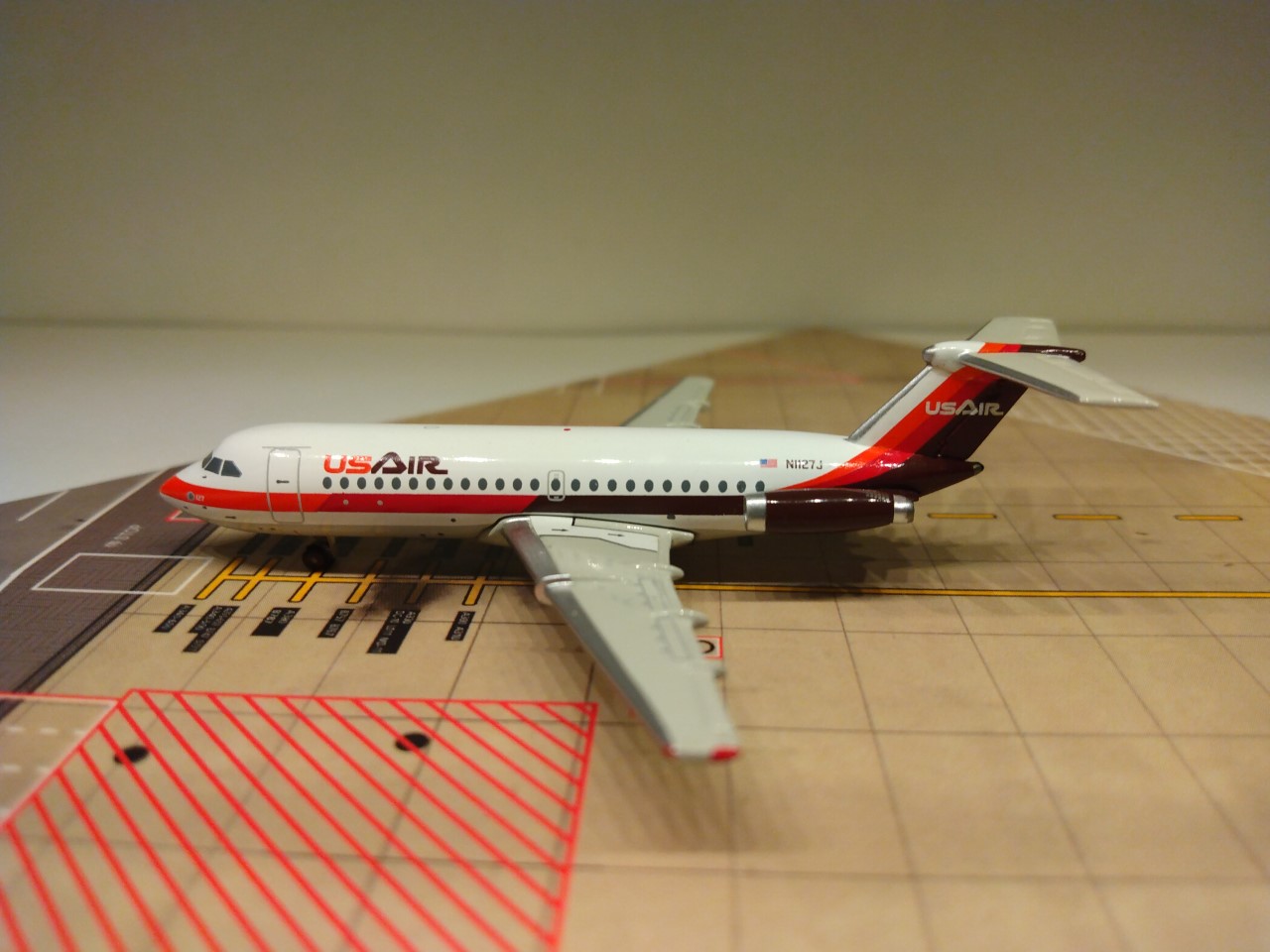 USAir BAC 111-204AF N1127J L.jpg