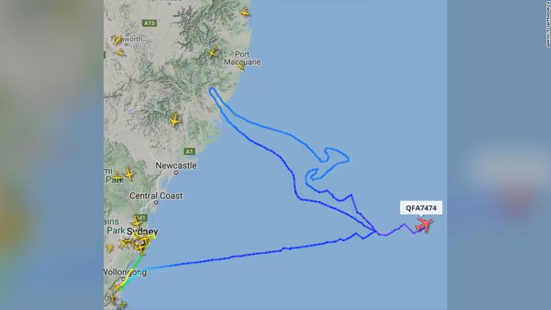 Last Qantas 747 flight draws iconic kangaroo in the sky on its final journey  from Australia | CNN Travel