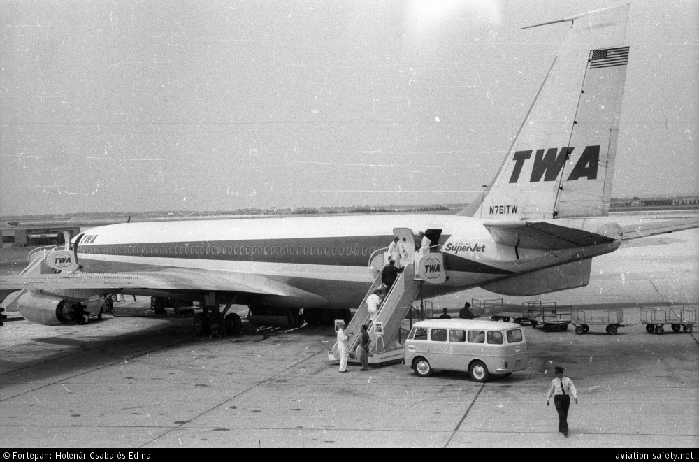 Photo of Boeing 707-331 N761TW - Aviation Safety Network