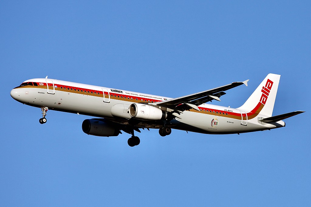 1024px-JY-AYV_Airbus_A321-231_Ryal_Jordanian_Airlines_LHR_17.1.22.jpg